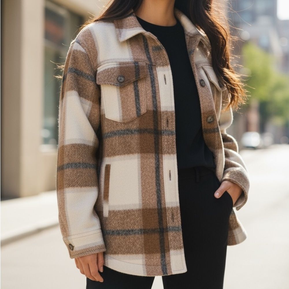 Avec Les Filles NWOT Women’s Plaid Shirt in Brown and Cream Sz Med